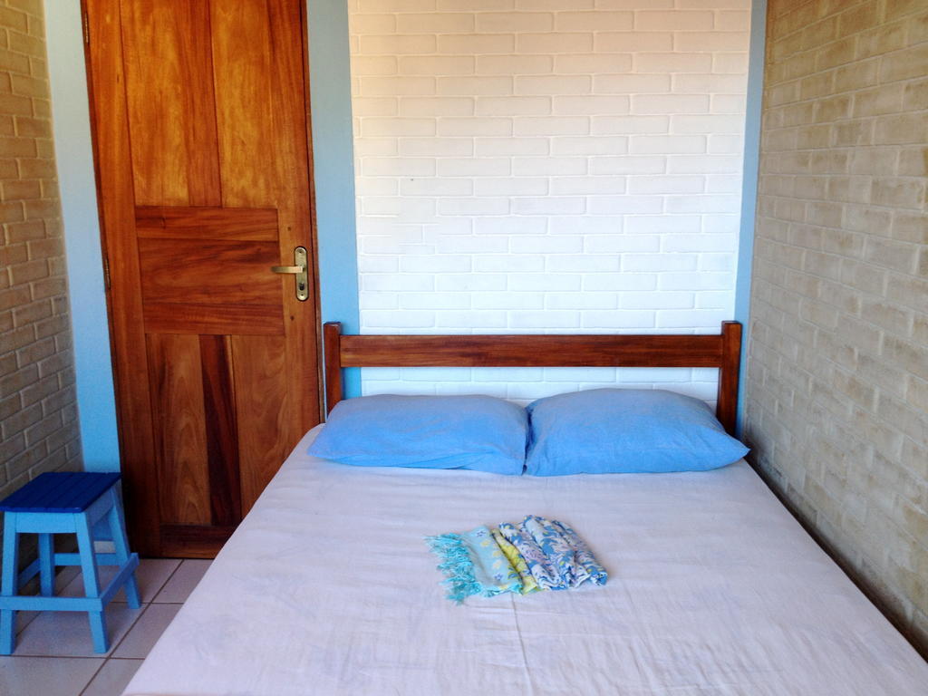 Casa Blanka 2010 - Eco Surf Guest House Itacare Room photo